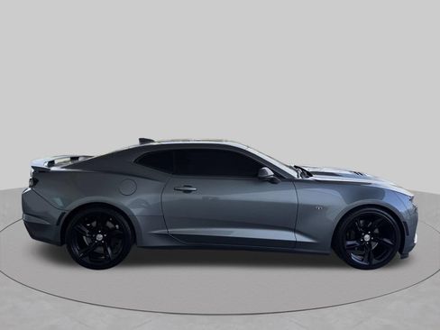 Used 2019 Chevrolet Camaro SS RWD image 7