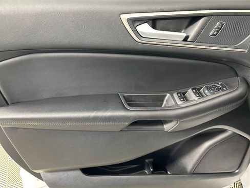 Used 2024 Ford Edge SEL image 11