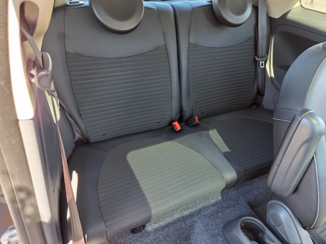 Used 2018 FIAT 500 Pop w/ Urbana Appearance Package FWD image 15