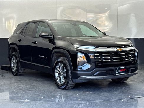 Used 2025 Chevrolet Equinox LT image 1