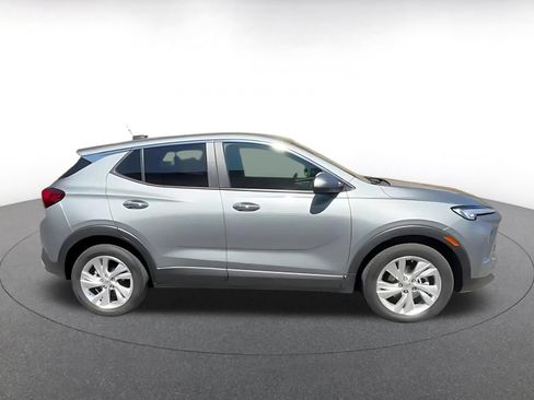 Used 2025 Buick Encore GX Preferred AWD/4WD image 16