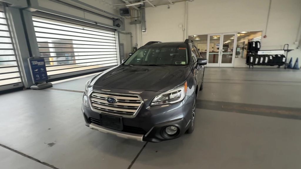Used 2017 Subaru Outback 2.5i Limited AWD/4WD image 7
