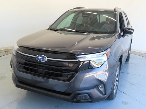 Certified 2025 Subaru Forester Touring AWD/4WD image 8