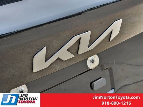 Used 2023 Kia Sorento EX AWD/4WD image 11