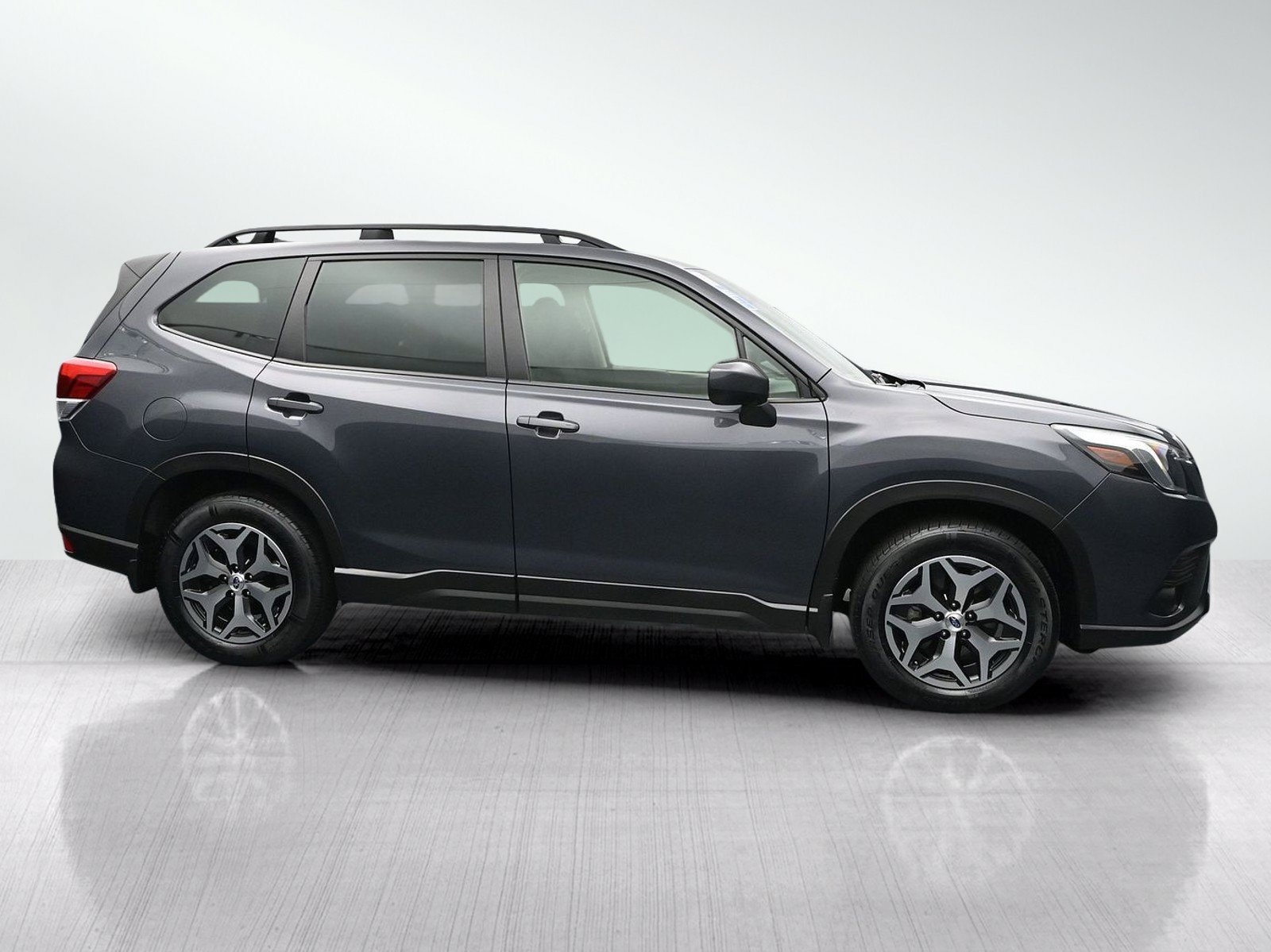 Used 2024 Subaru Forester Premium AWD/4WD image 8