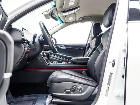 Used 2025 Genesis GV80 2.5T Standard AWD/4WD image 43