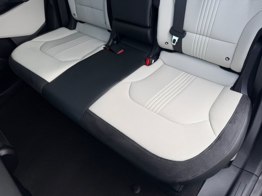 Used 2024 Kia EV6 GT-Line w/ GT-Line White Seat Package AWD/4WD image 45