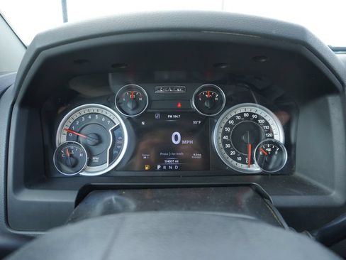 Used 2015 RAM 3500 SLT w/ Luxury Group AWD/4WD image 15