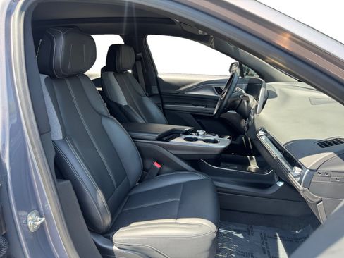 Used 2024 Cadillac Lyriq Tech RWD image 15