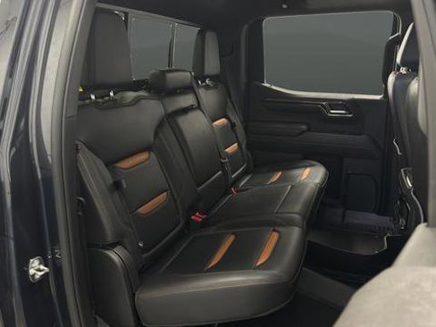 Used 2023 GMC Sierra 1500 AT4 w/ AT4 Premium Package image 26