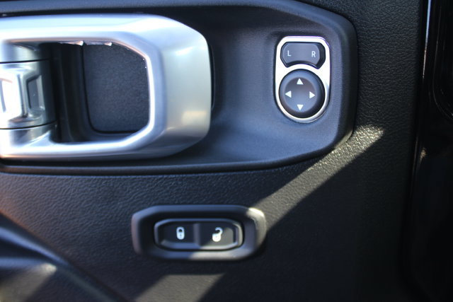 Used 2022 Jeep Wrangler Unlimited Sport AWD/4WD image 18