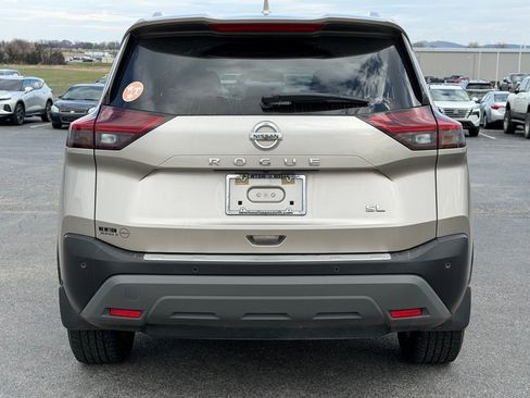 Used 2021 Nissan Rogue SL w/ Premium Package image 6