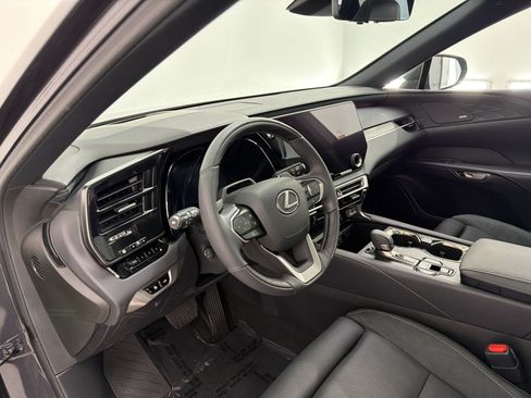 Certified 2024 Lexus RX 350 FWD w/ Convenience Package image 4