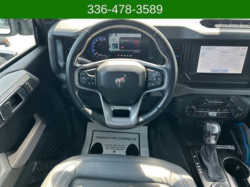Used 2022 Ford Bronco Black Diamond w/ Sasquatch Package image 13