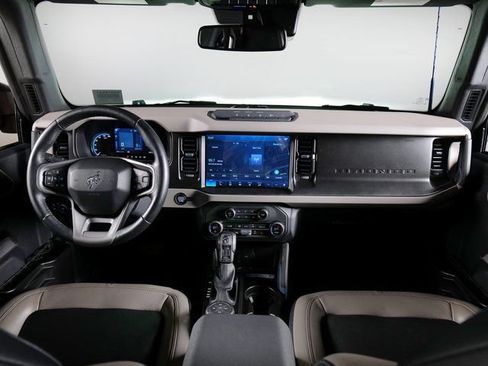 Used 2023 Ford Bronco Wildtrak AWD/4WD image 12