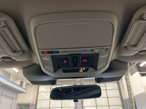 Certified 2024 Subaru Forester Limited image 27