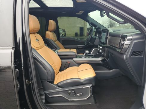 Used 2023 Ford F150 Platinum w/ FX4 Off-Road Package image 9