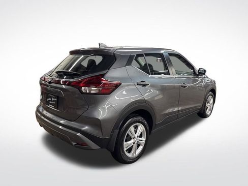 Certified 2025 Nissan Kicks Play S image 5