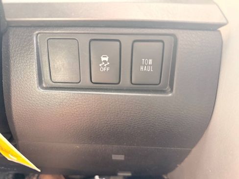 Used 2015 Toyota Tundra SR5 w/ TRD Off Road Package AWD/4WD image 34