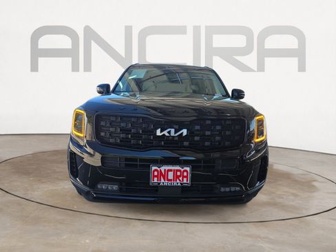 Used 2022 Kia Telluride SX w/ SX Prestige Package image 3