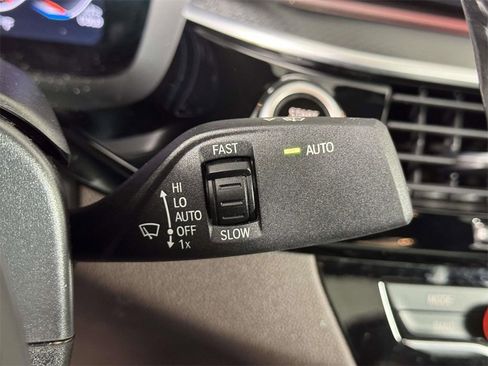 Used 2023 BMW M550i xDrive w/ Executive Package image 23