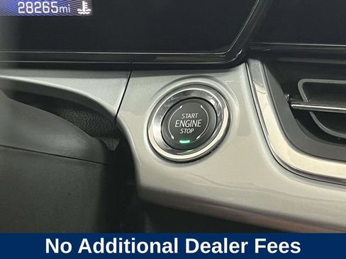 Used 2024 Chevrolet Trax LT w/ Driver Confidence Package FWD image 32