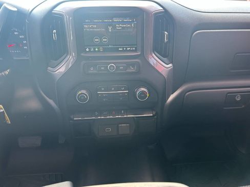 Used 2019 Chevrolet Silverado 1500 Custom Trail Boss w/ Custom Convenience Package AWD/4WD image 21