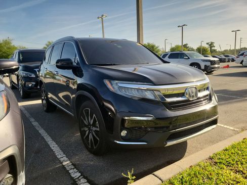 Used 2021 Honda Pilot Touring image 3
