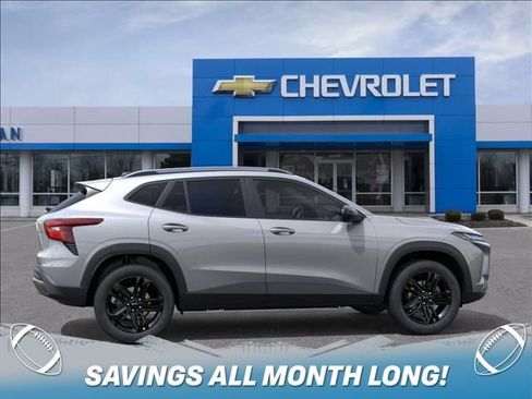 New 2026 Chevrolet Trax ACTIV w/ Sunroof Package FWD image 5