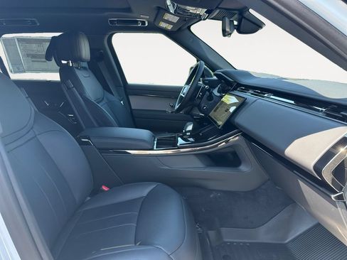 New 2026 Land Rover Range Rover Sport Dynamic SE AWD/4WD image 15