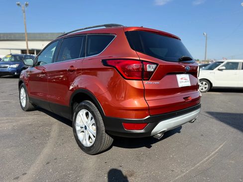 Used 2019 Ford Escape SEL FWD image 5