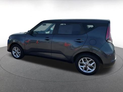 Used 2025 Kia Soul LX w/ LX Technology Package image 10