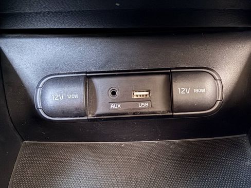 Used 2015 Kia Soul FWD image 17