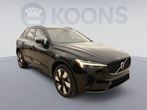 New 2025 Volvo XC60 T8 Plus w/ Protection Package Premier image 10
