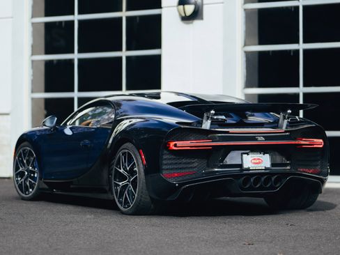Used 2020 Bugatti Chiron image 37