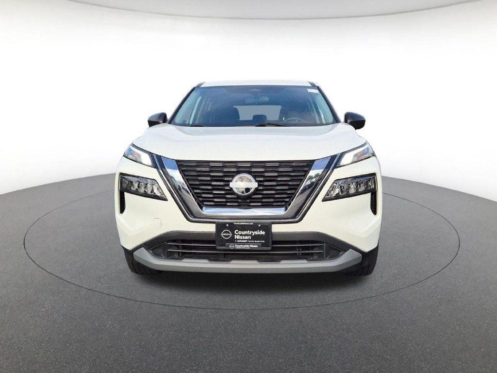 Used 2023 Nissan Rogue S FWD image 2
