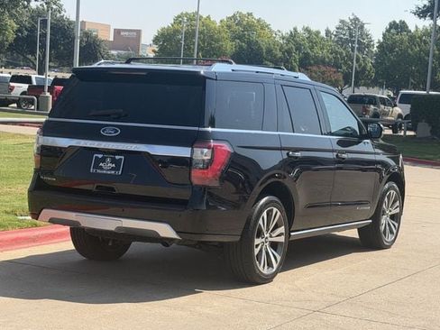 Used 2021 Ford Expedition Platinum AWD/4WD image 4