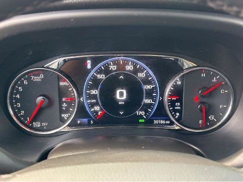 Used 2023 GMC Acadia AT4 w/ Technology Package AWD/4WD image 3
