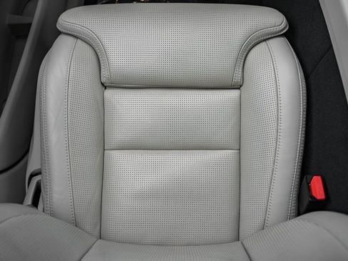 Used 2023 Volvo XC60 B5 Ultimate w/ Climate Package image 29