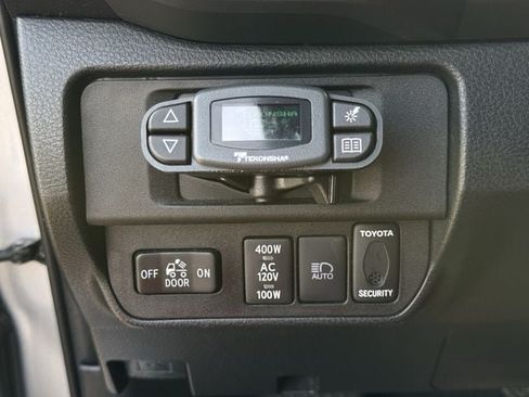 Used 2019 Toyota Tacoma TRD Off-Road AWD/4WD image 24
