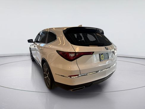 Used 2023 Acura MDX SH-AWD w/ Technology Package image 2