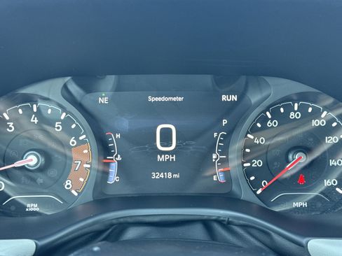 Used 2025 Jeep Compass Limited image 11