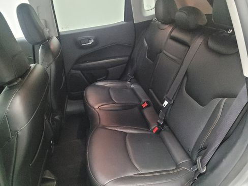 Used 2019 Jeep Compass Limited image 18