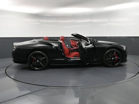 Certified 2022 Bentley Continental GT AWD/4WD image 39
