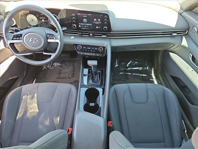 Used 2021 Hyundai Elantra SEL w/ Convenience Package FWD image 21