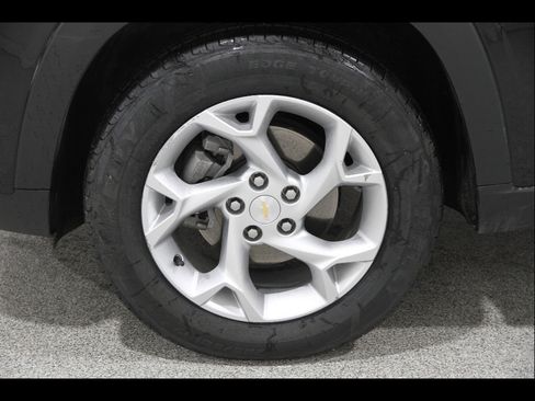 Certified 2024 Chevrolet Trax LS w/ LS Convenience Package image 21