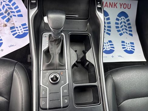 Used 2023 Kia Sorento S image 24