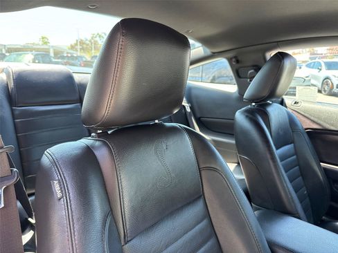 Used 2008 Ford Mustang Shelby GT500 RWD image 17
