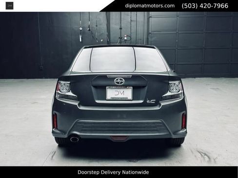 Used 2015 Scion tC FWD image 5