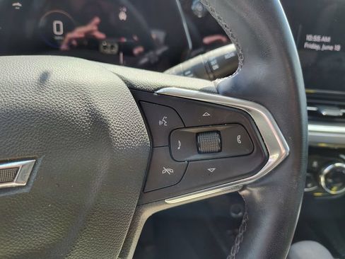 Used 2024 Chevrolet Trax ACTIV w/ Sunroof Package FWD image 14